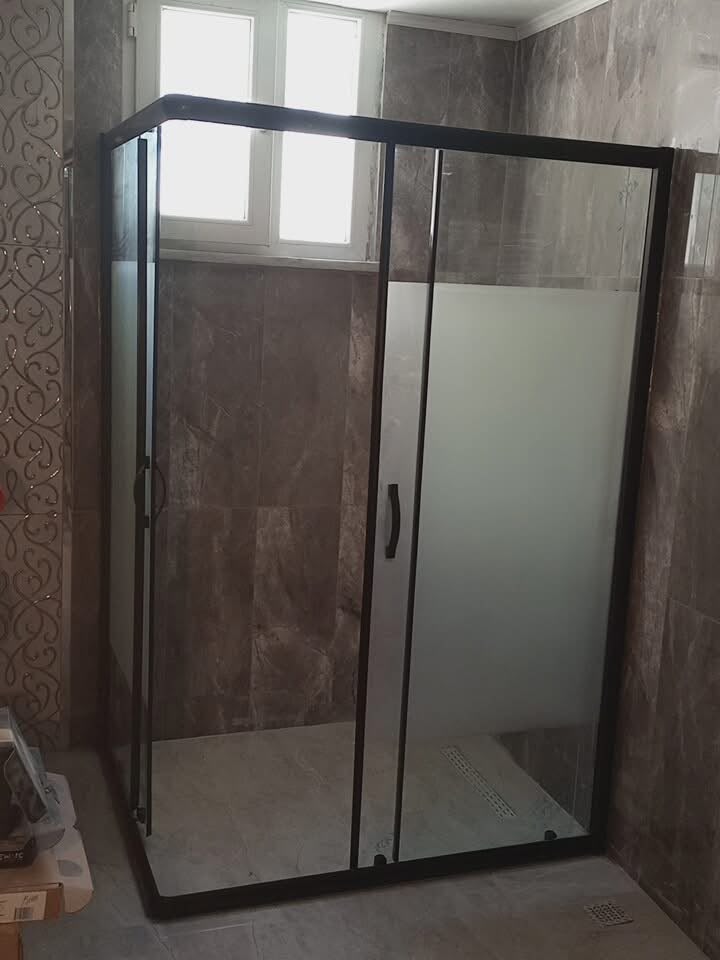Duşakabin montajı sonrası saha fotoğrafı