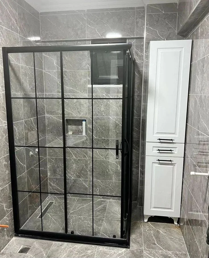 Duşakabin montajı — banyo yenileme çalışması